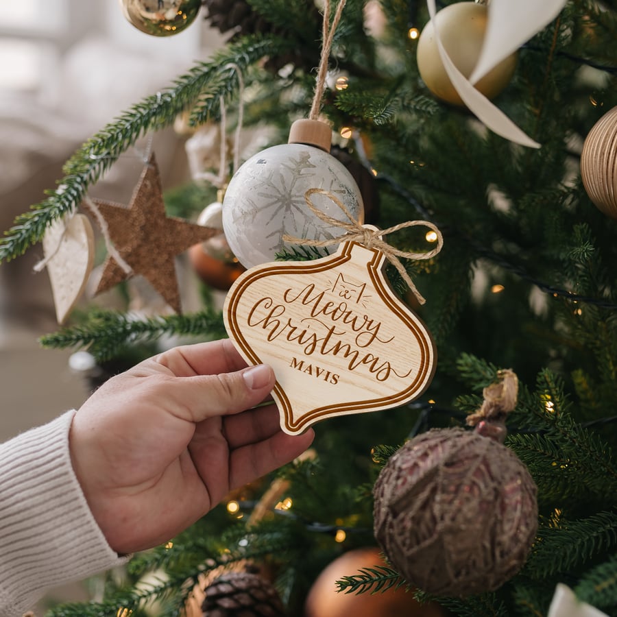 Personalised Meowy Christmas - Vintage Bauble: Custom  Cat-Themed  Xmas Decor