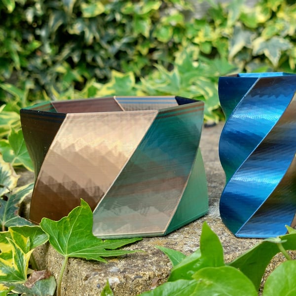 Pack of 2 Iridescent Pots Multi Uses 