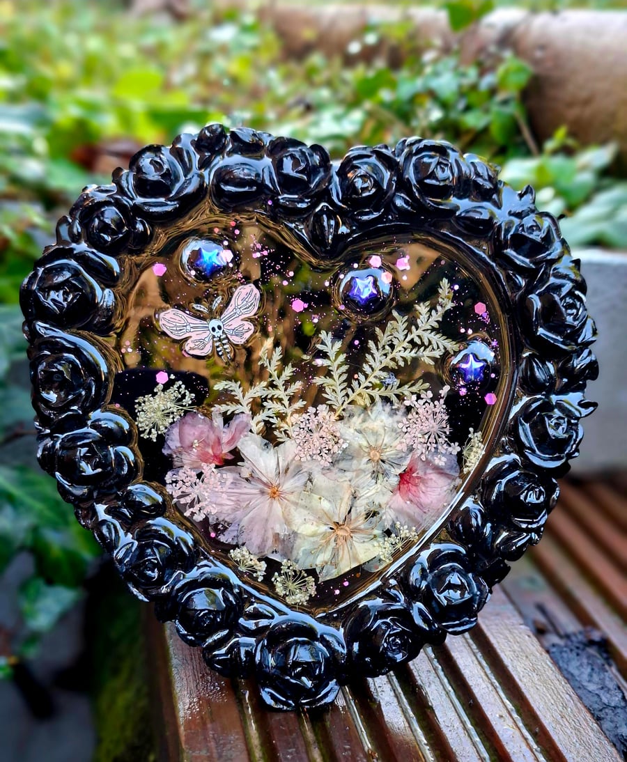 Gothic black heart roses upcycled resin photo frame Valloween Valentines 