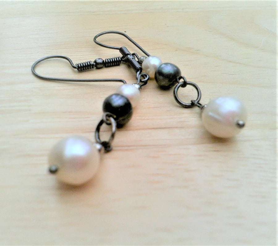 Freshwater Pearl Earrings, Long Black & White Pearl Earrings, Everyday Earrings