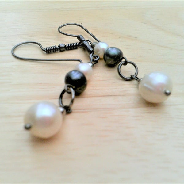 Freshwater Pearl Earrings, Long Black & White Pearl Earrings, Everyday Earrings