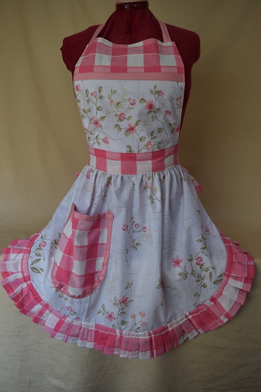 Vintage 50s Style Full Apron Pinny - Pink & Cream (Flowers)