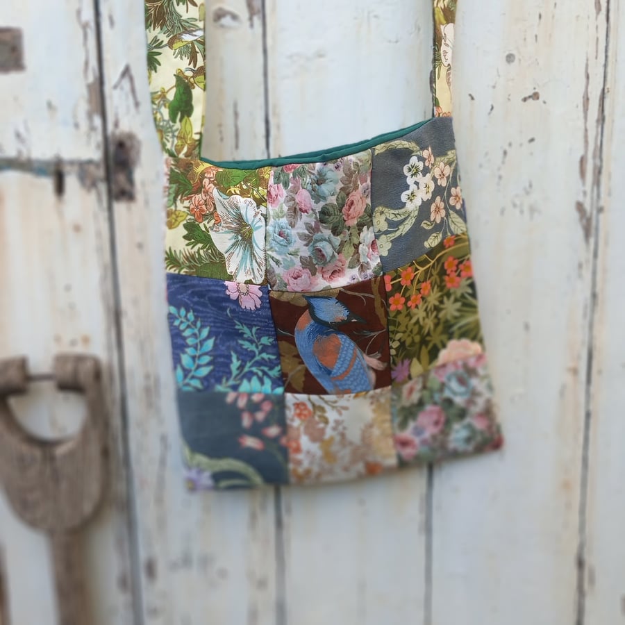 Handmade packwork bag long hanfle