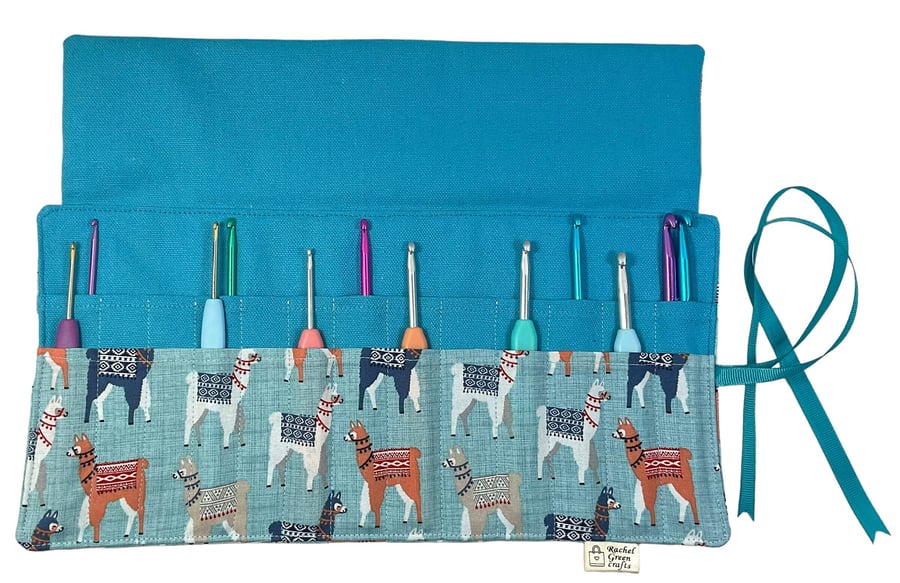 Crochet hook case with llamas, Ergonomic hook organiser, roll up short Dpn case,