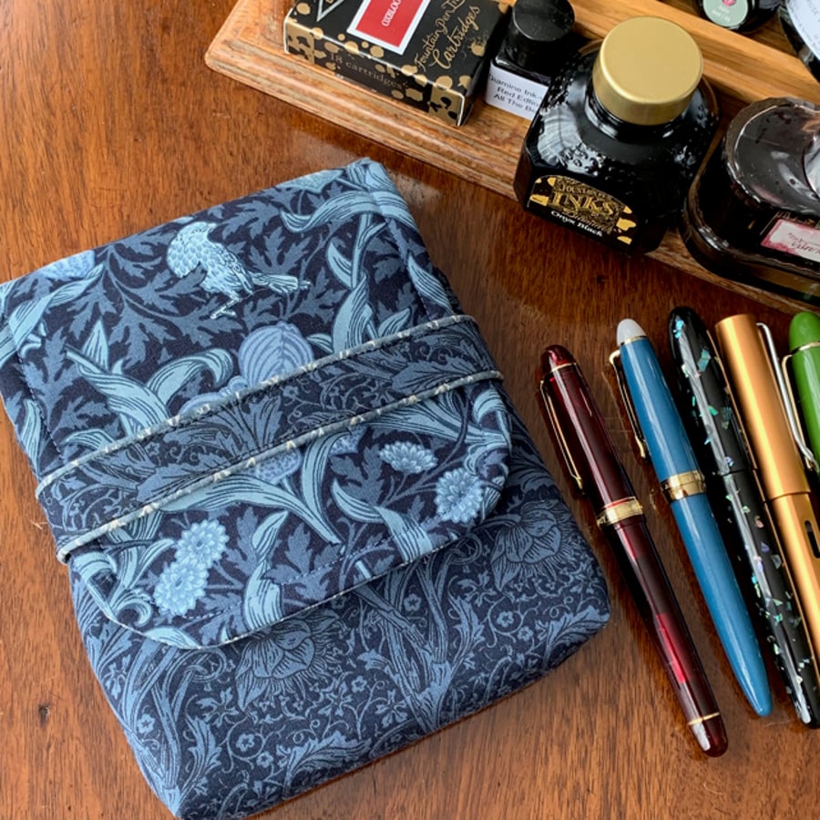 Iris - blue: 5-slot fabric fountain pen case