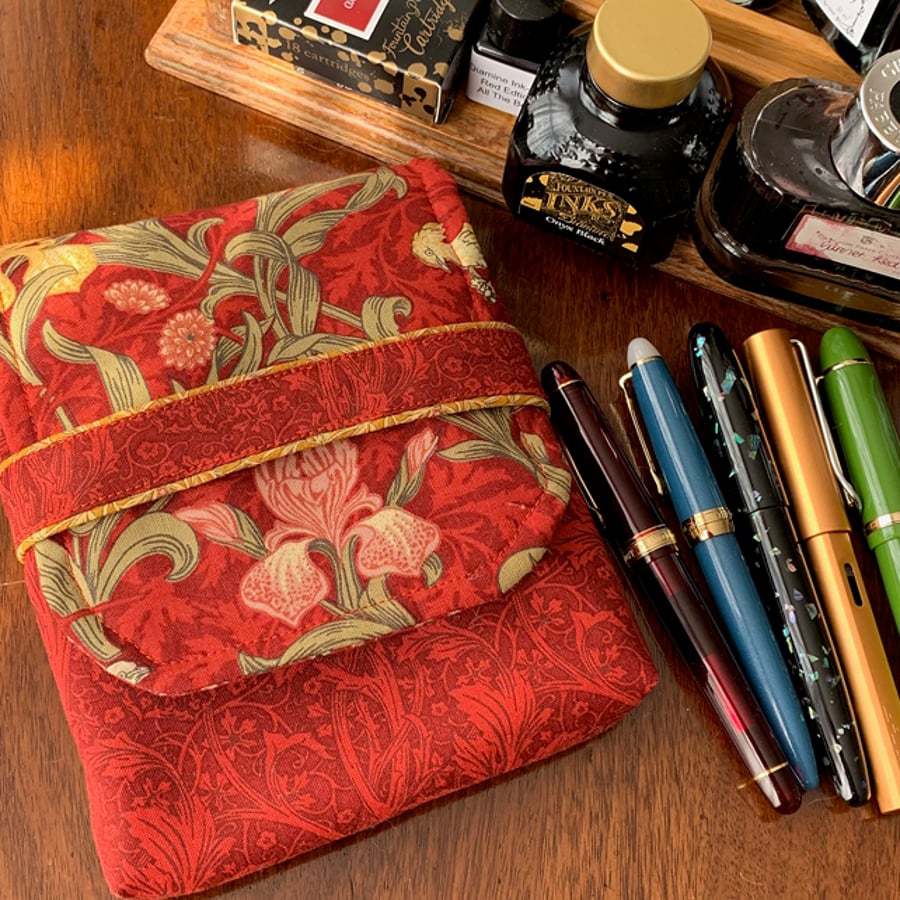 Iris - red: 5-slot fabric fountain pen case