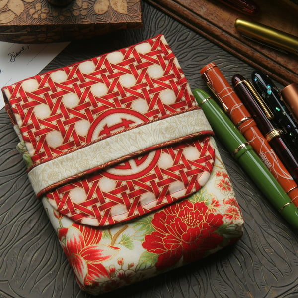 Lattice - red gold v1  5-slot fabric fountain pen case