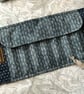 Arthurian: Large Tapestry 7-slot fountain pen roll with linen twill tie.       - Image 7