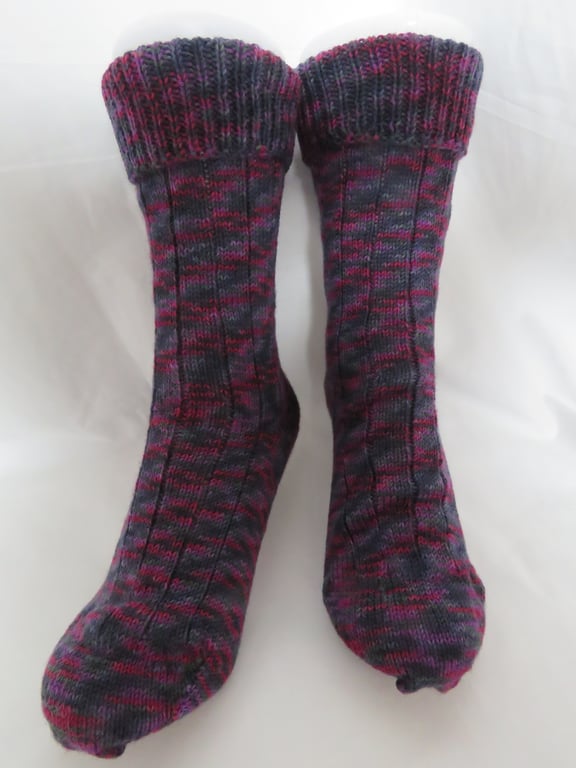 Hand-cranked Knitted Ribbed Wool Socks Size 4 to 5 Turnover Tops
