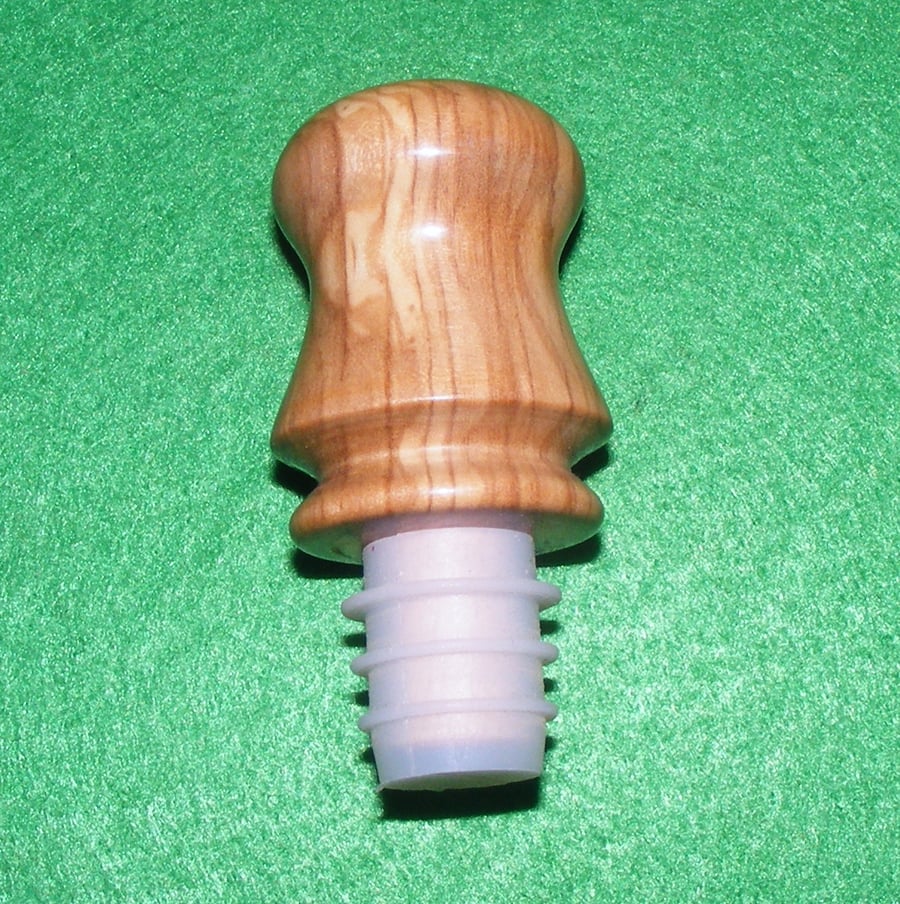 Olive wood Bottle Stopper with Silicone Rubber Seal (H020)