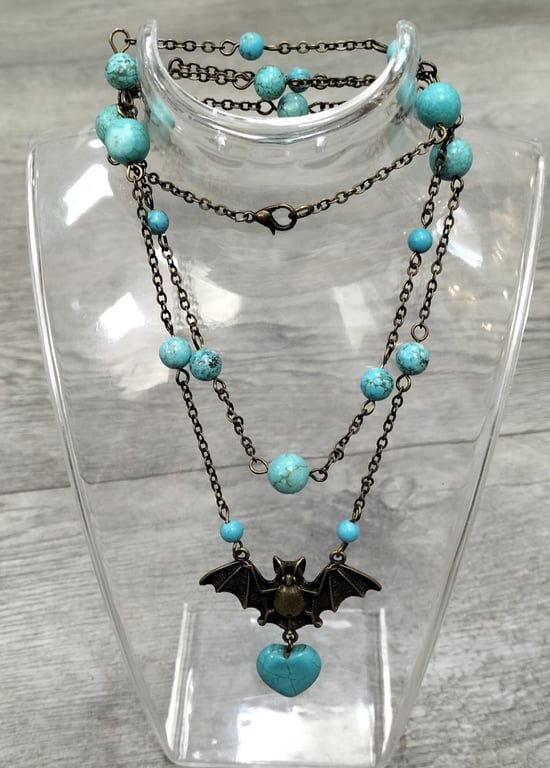 HN5 Double strand necklace with bat and turquoise beads