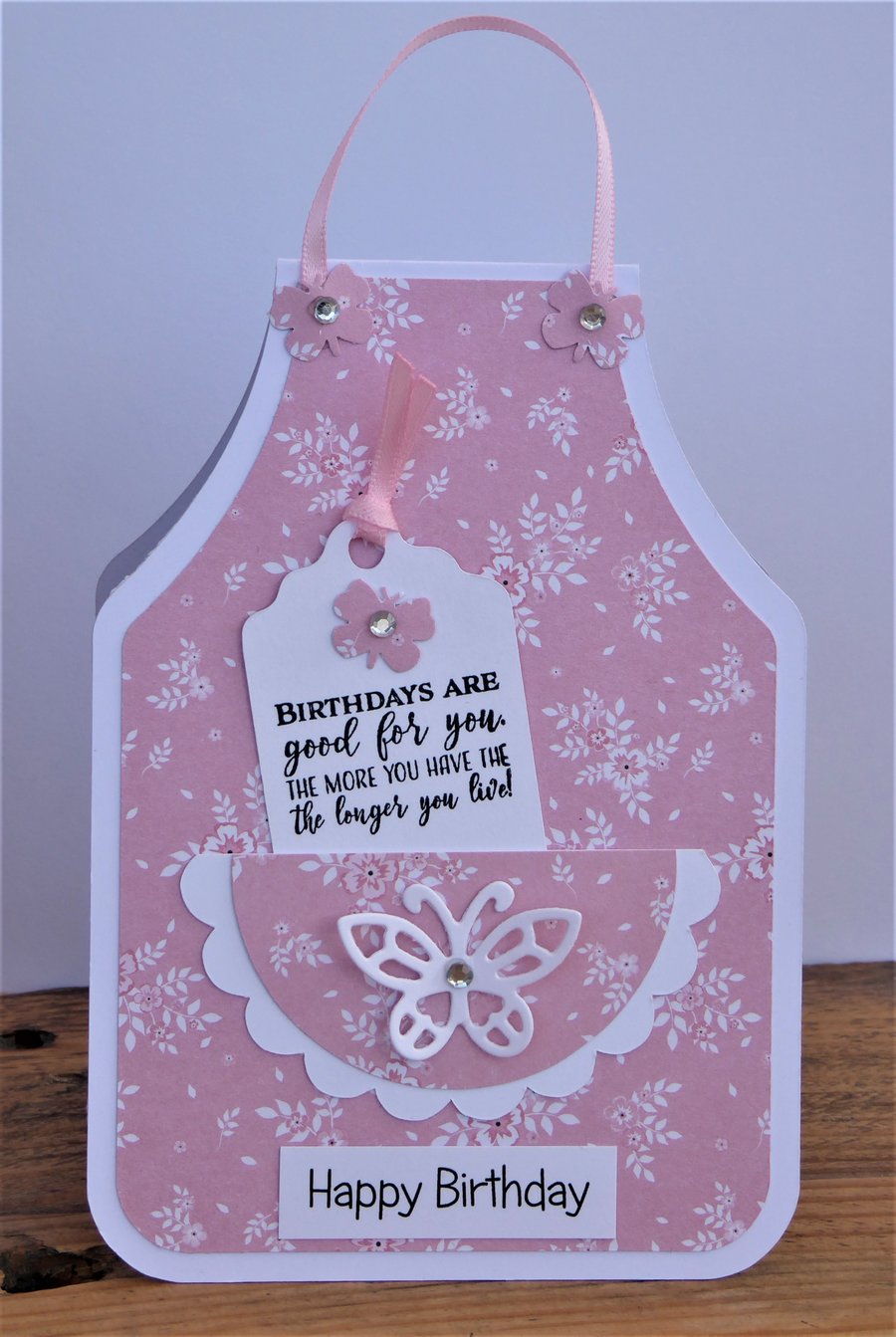 C3769 -  Apron Shaped Birthday Card