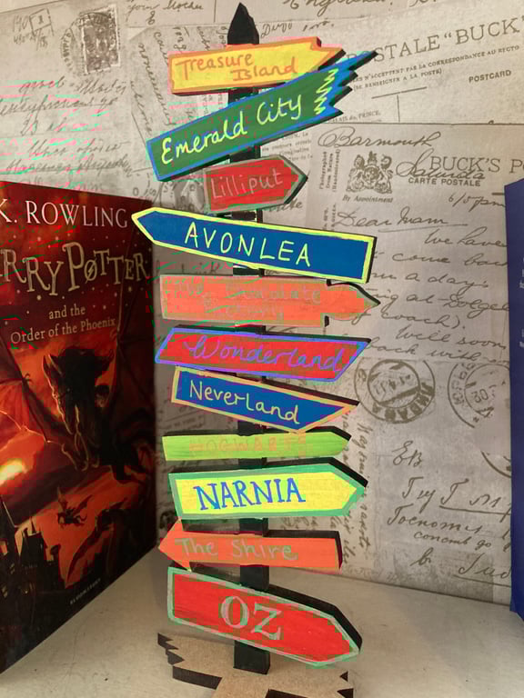 Children’s Books Sign