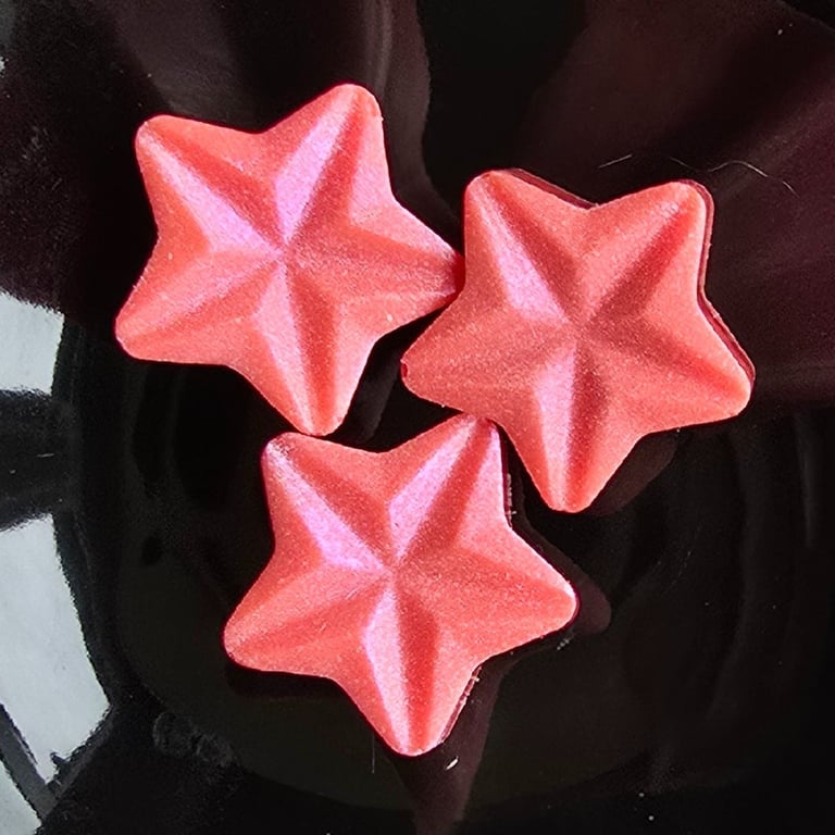 Highly Scented Soy Wax Melt Stars Pack of 15 Effete Fragrance 100g