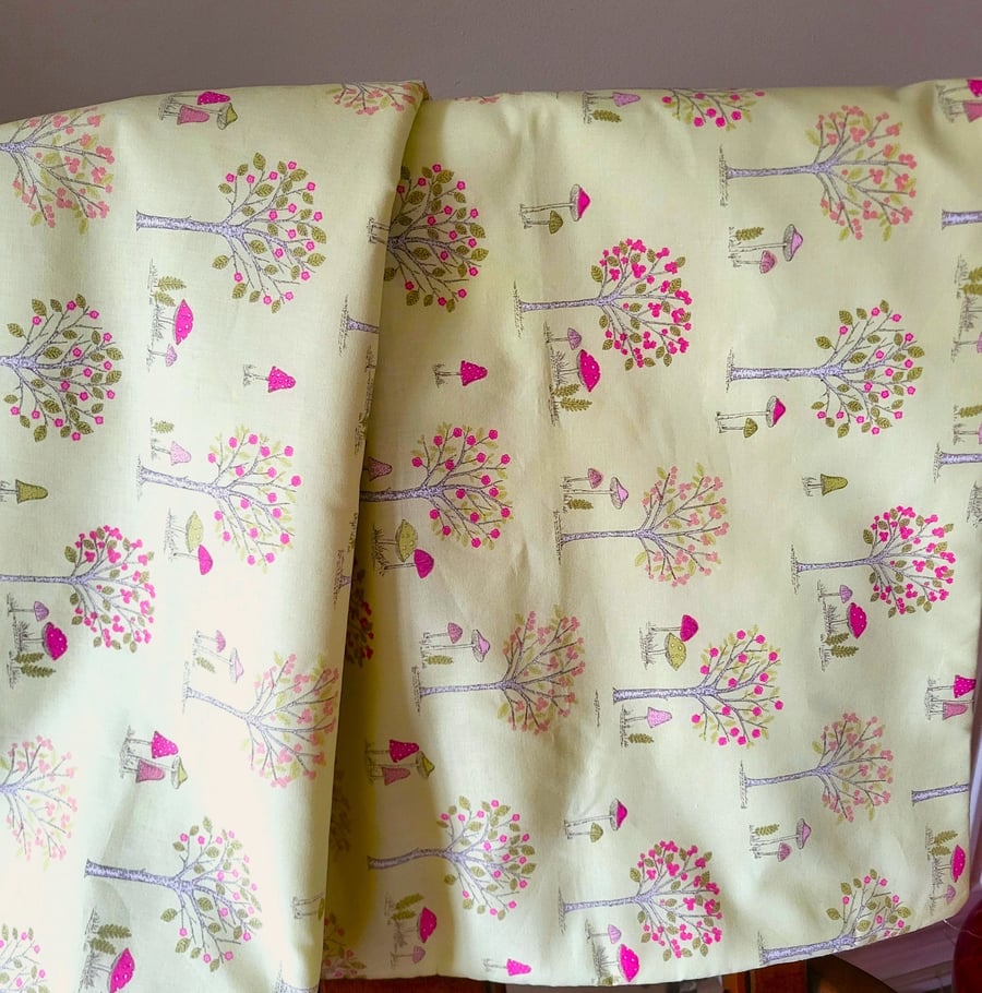 Handmade Baby Woodland Quilt – Light Green 
