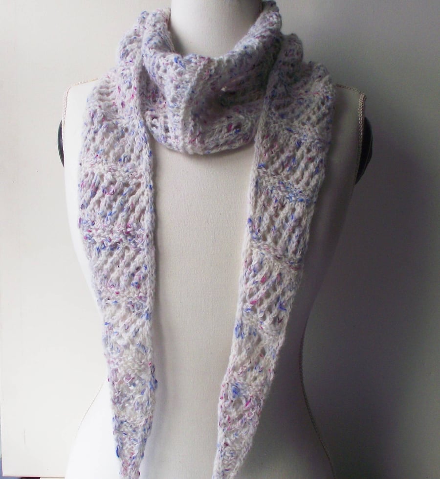 Handspun Knitted Scarf, Boomerang, Polwarth Wool, Viscose Nepps, White, Pink 
