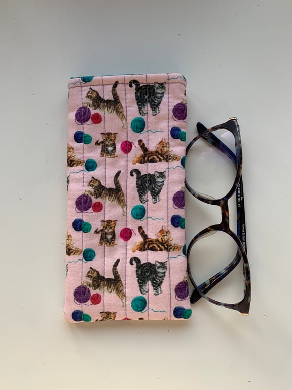 Kitten Print Quilted Fabric Glasses Case