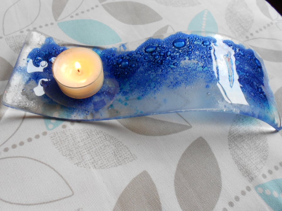 Blue bubbles wave candle holder
