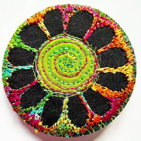 Badge 45mm Multicoloured Flower Textile Badge 