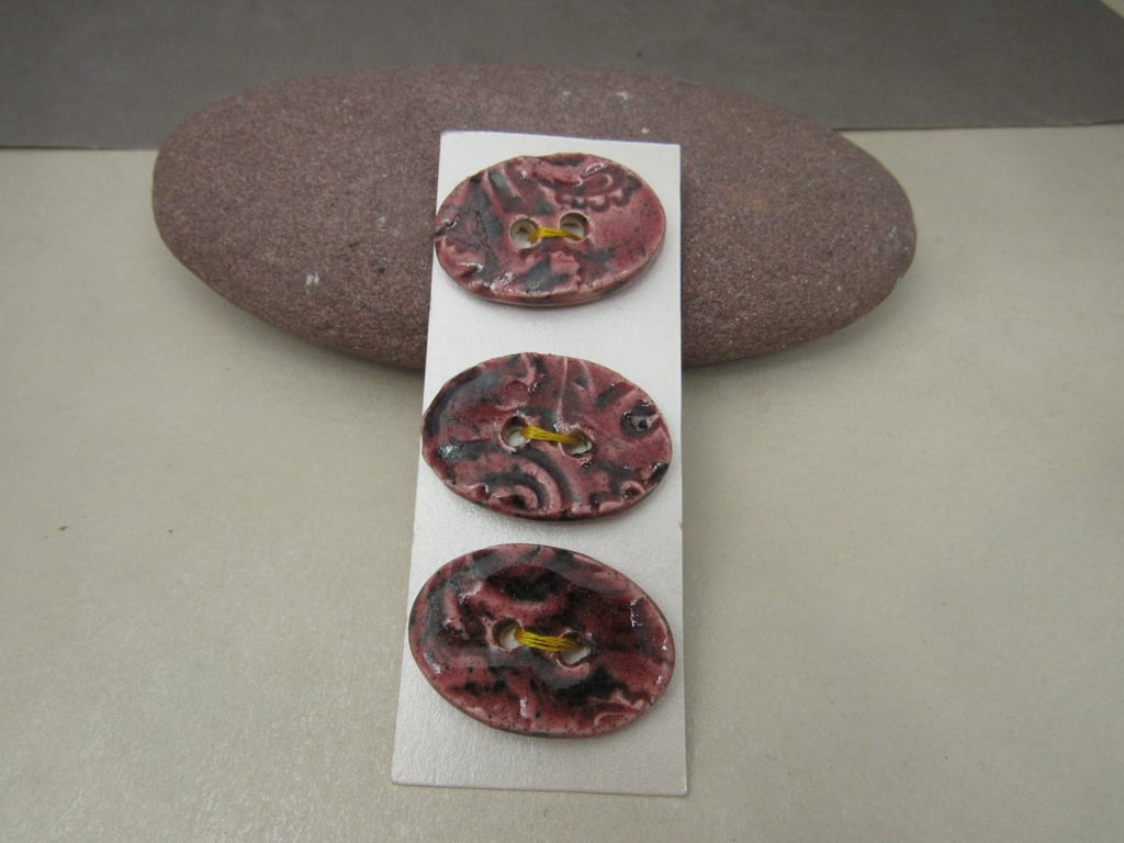 3 Medium Oval Speckled Rose Brocade Pattern Ceramic Buttons