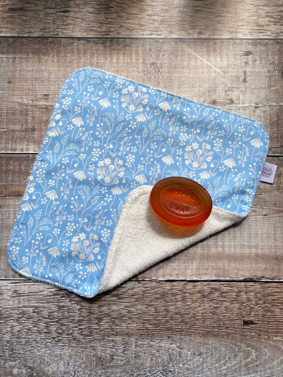 Organic Bamboo Cotton Wash Face Wipe Cloth Flannel Blue White Meadow Flowers
