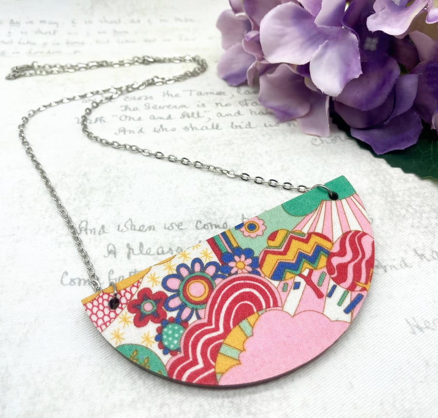 Retro flowers and clouds statement fabric and wood necklace