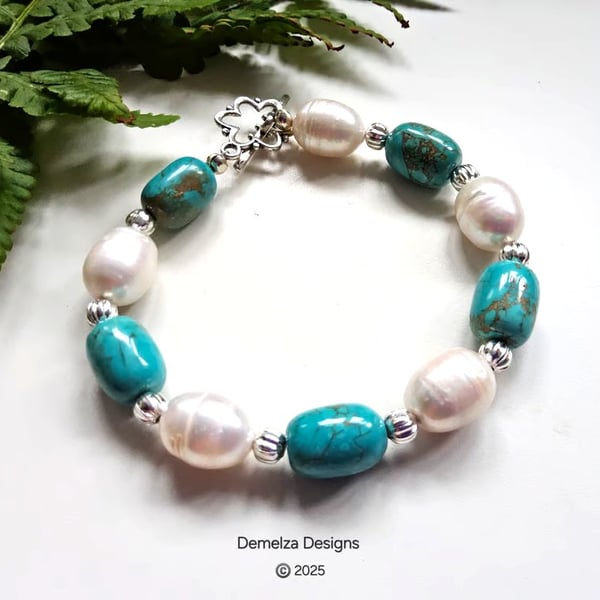 Natural African Turquoise & Large Baroque Freshwater Culture Pearl Bracelet 