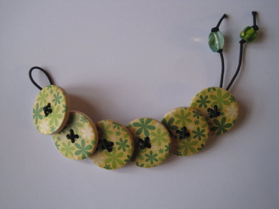 Wooden button braclet