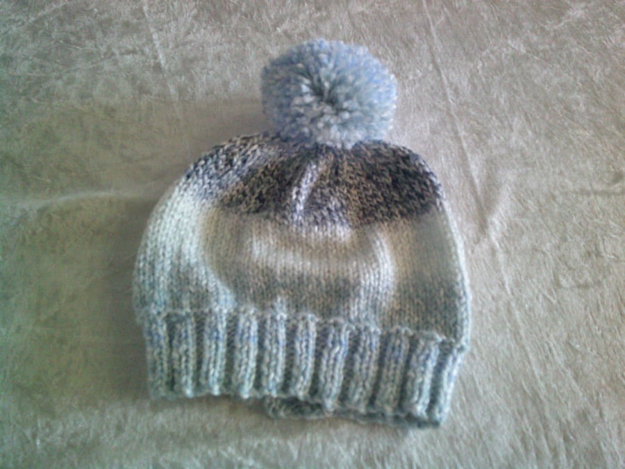 Variegated Blue Bobble Hat