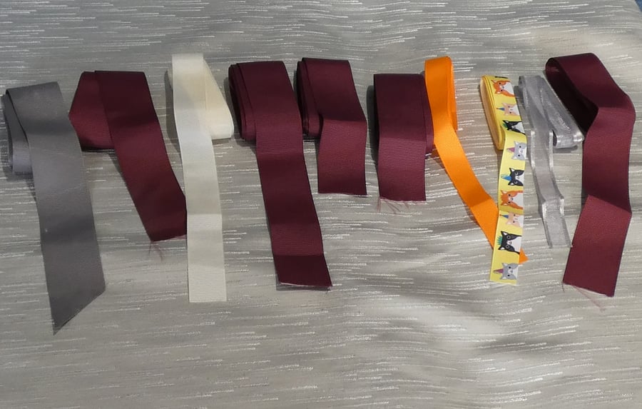 Bundle of 10 lengths of mixed grosgrain and organza ribbon 
