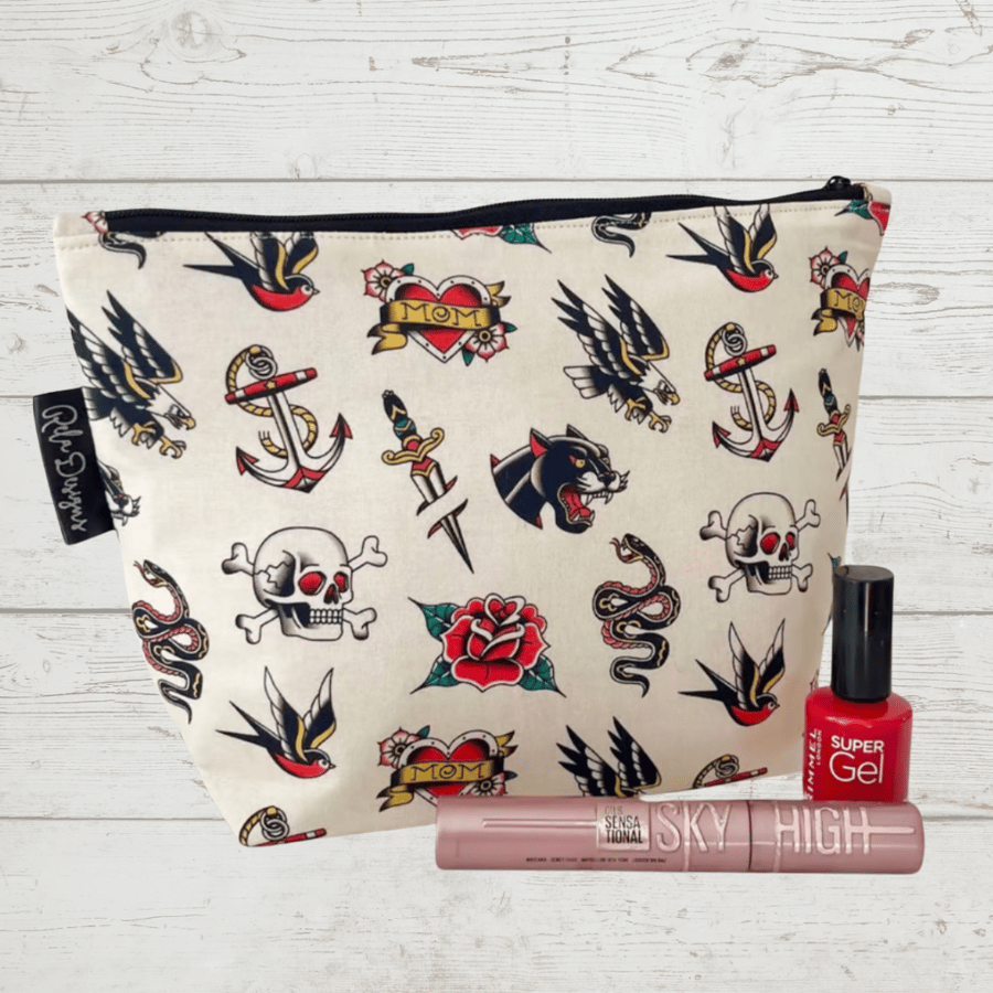 Makeup bags waterproof lined tatoos print.