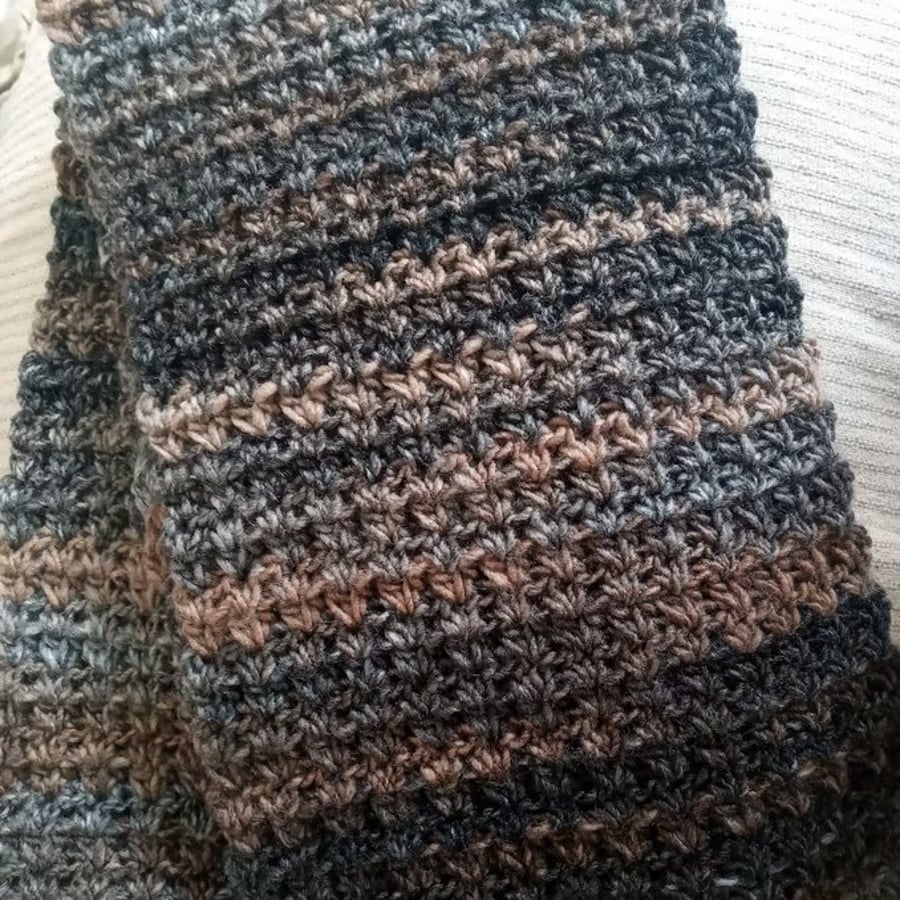 Crocheted scarf - Golden hues scarf - Christmas present - Crocheted Gift