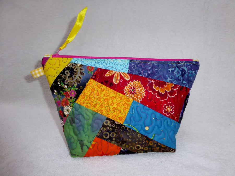 Crazy Patchwork Project Holder. Lined Purse. Zipped Holdall.