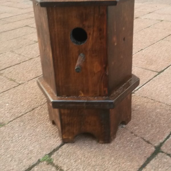 Hexagonal nesting box, app 30 x 20 cm