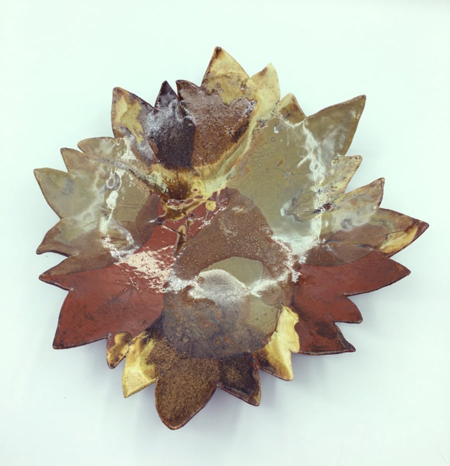 Autumnal Leaf Dish (9-leaf medium-large)