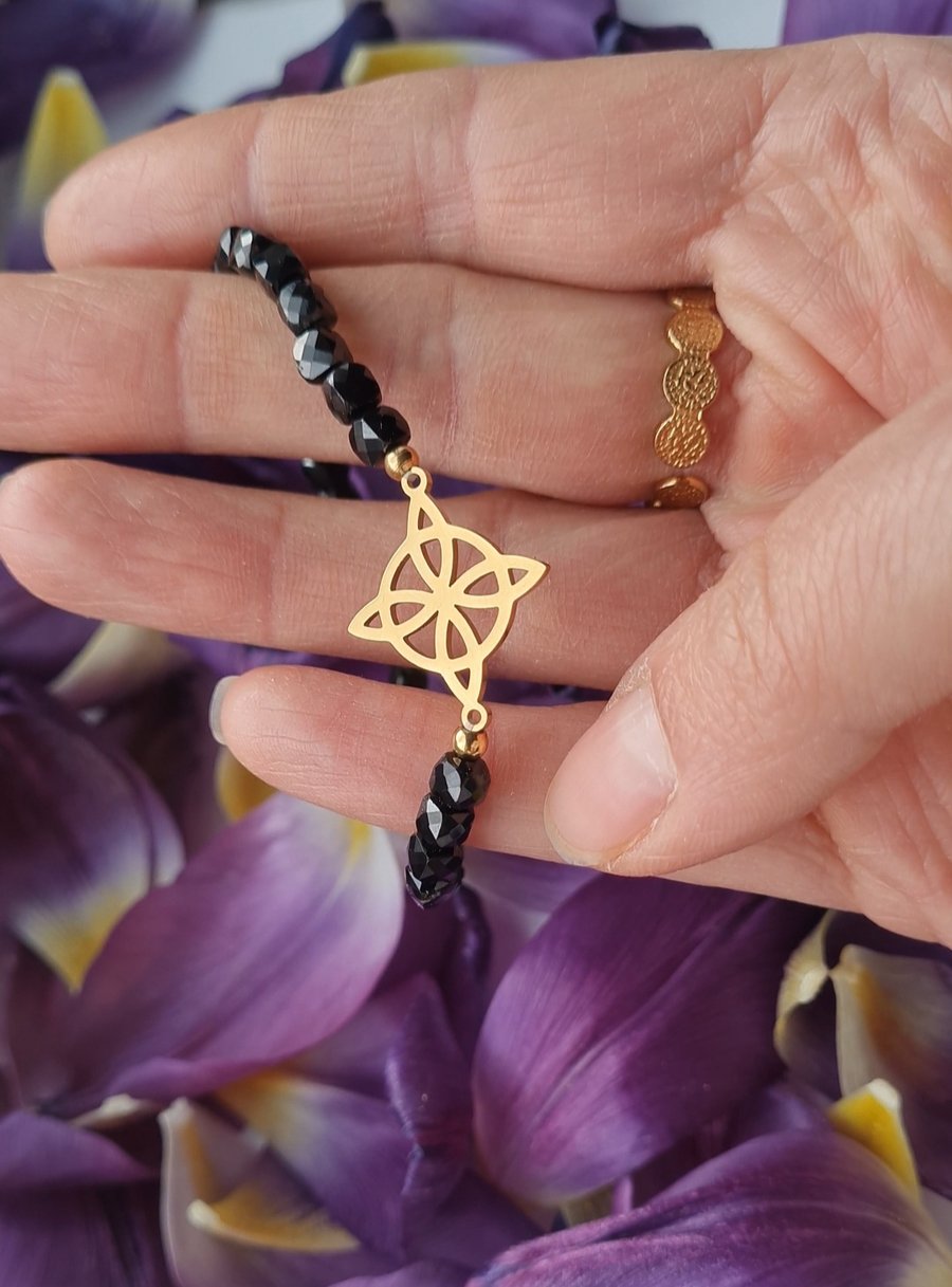 Witch knot amulet onykx stone Black bracelet