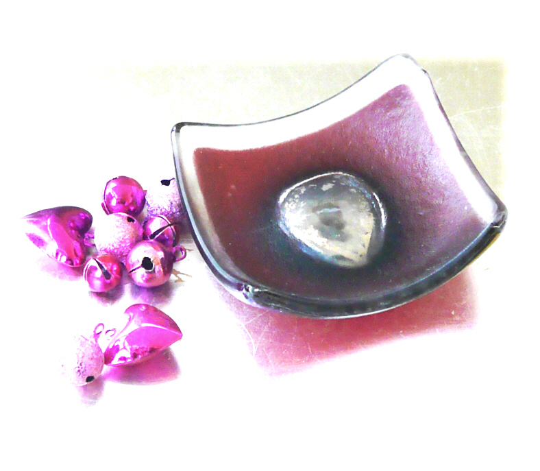 Earring Ring Dish Fused Glass 7cm Fuschia Pink Deep Heart Dichroic