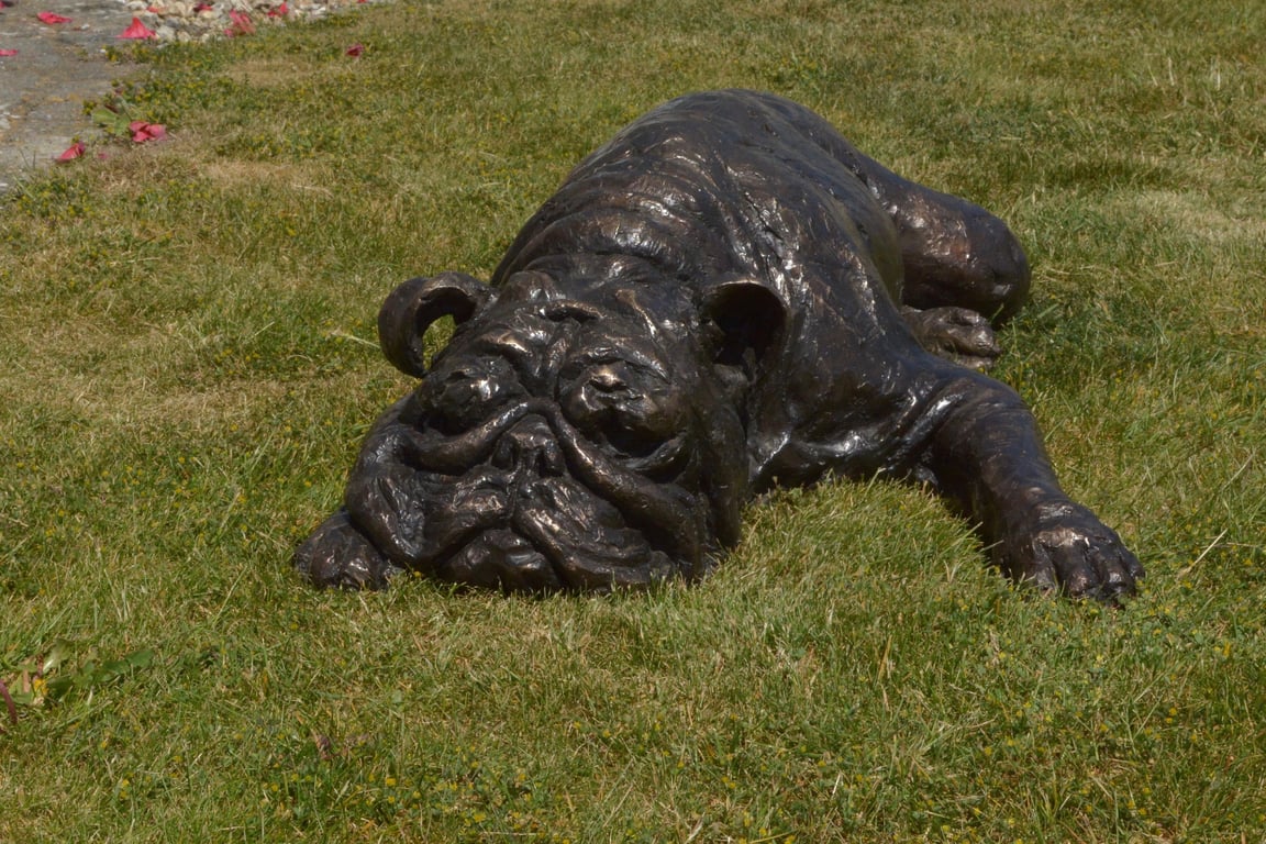 Foundry Bronze Lying English Bulldog Statue Large Bronze Metal Garden Sculpture