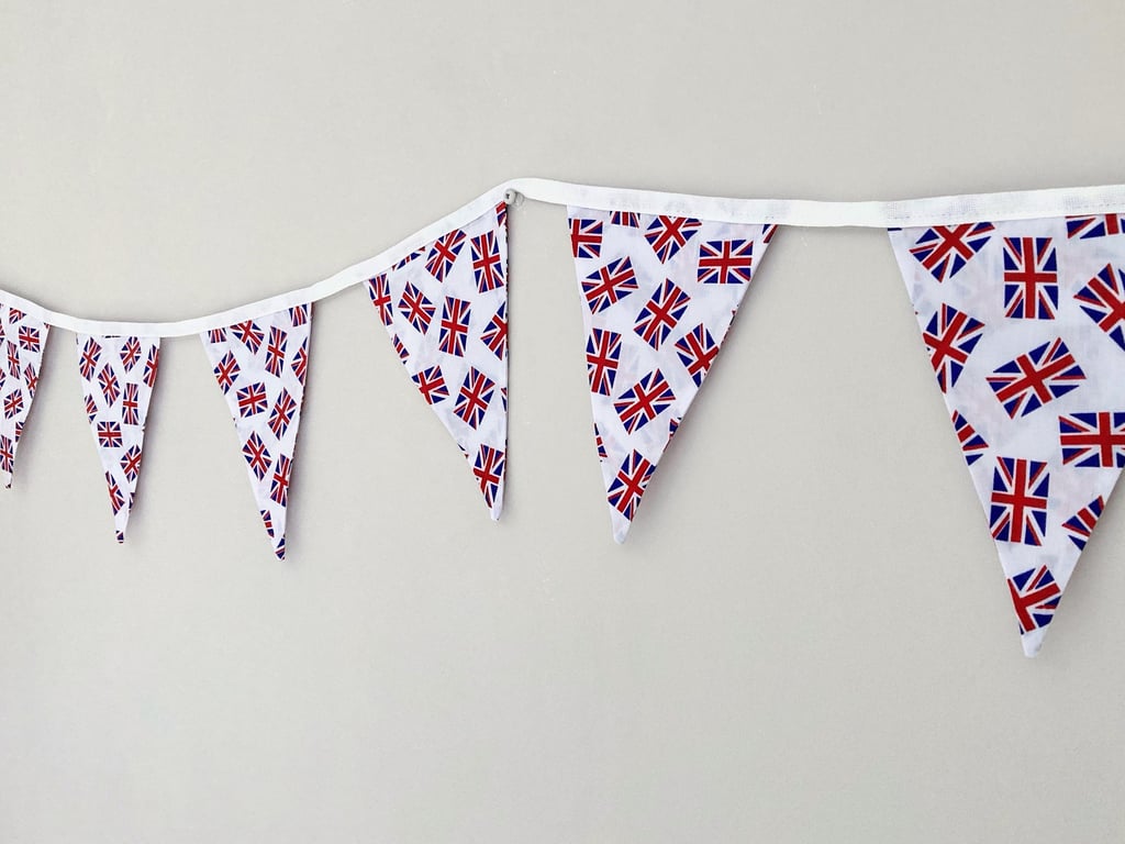 Union Jack bunting. Double sided polycotton fabric. 2 meters, 10 flags