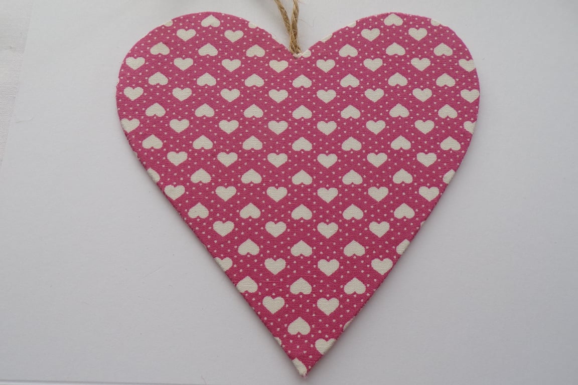Heart Wall Hanging: Handmade Decoration