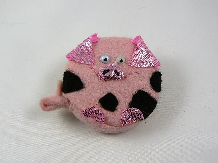 Retractable Gloucester old spot pig tape measure 