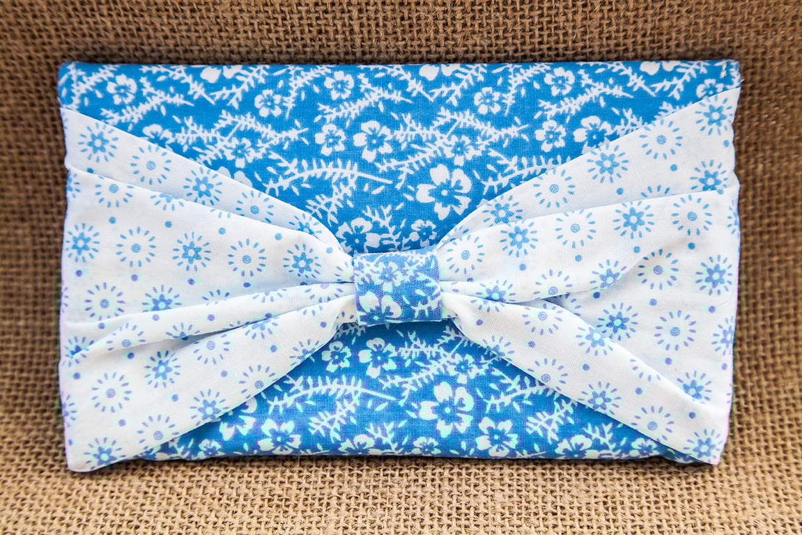 Padded Pouch with Bow in Blue for Mobile Make-Up Credit Card Tissues