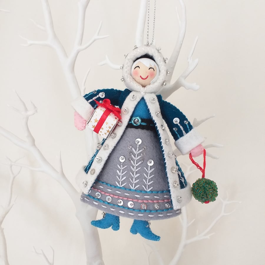 mmmcrafts Mrs Claus Ornament, Christmas Tree Decoration