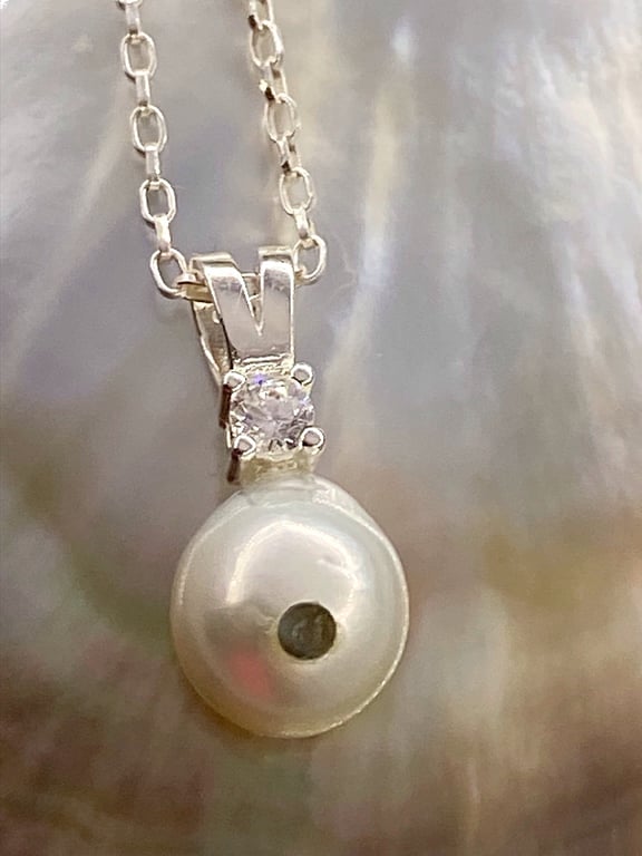 Natural WhIte South Sea Pearl & Rare Orissa Alexandrite Pendant Sterling Silver 