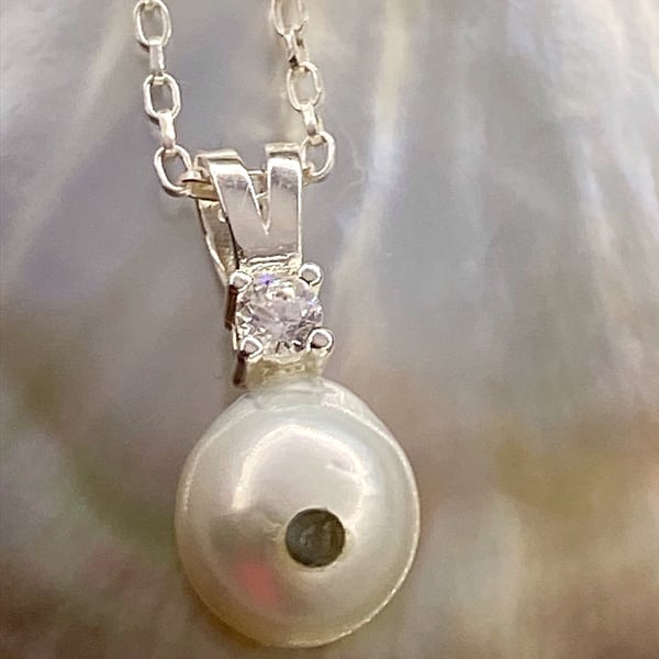 Natural WhIte South Sea Pearl & Rare Orissa Alexandrite Pendant Sterling Silver 