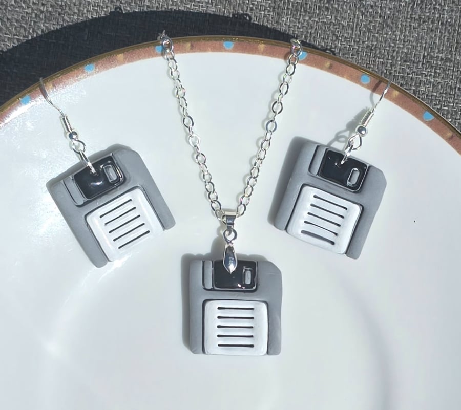 Floppy disc retro necklace 