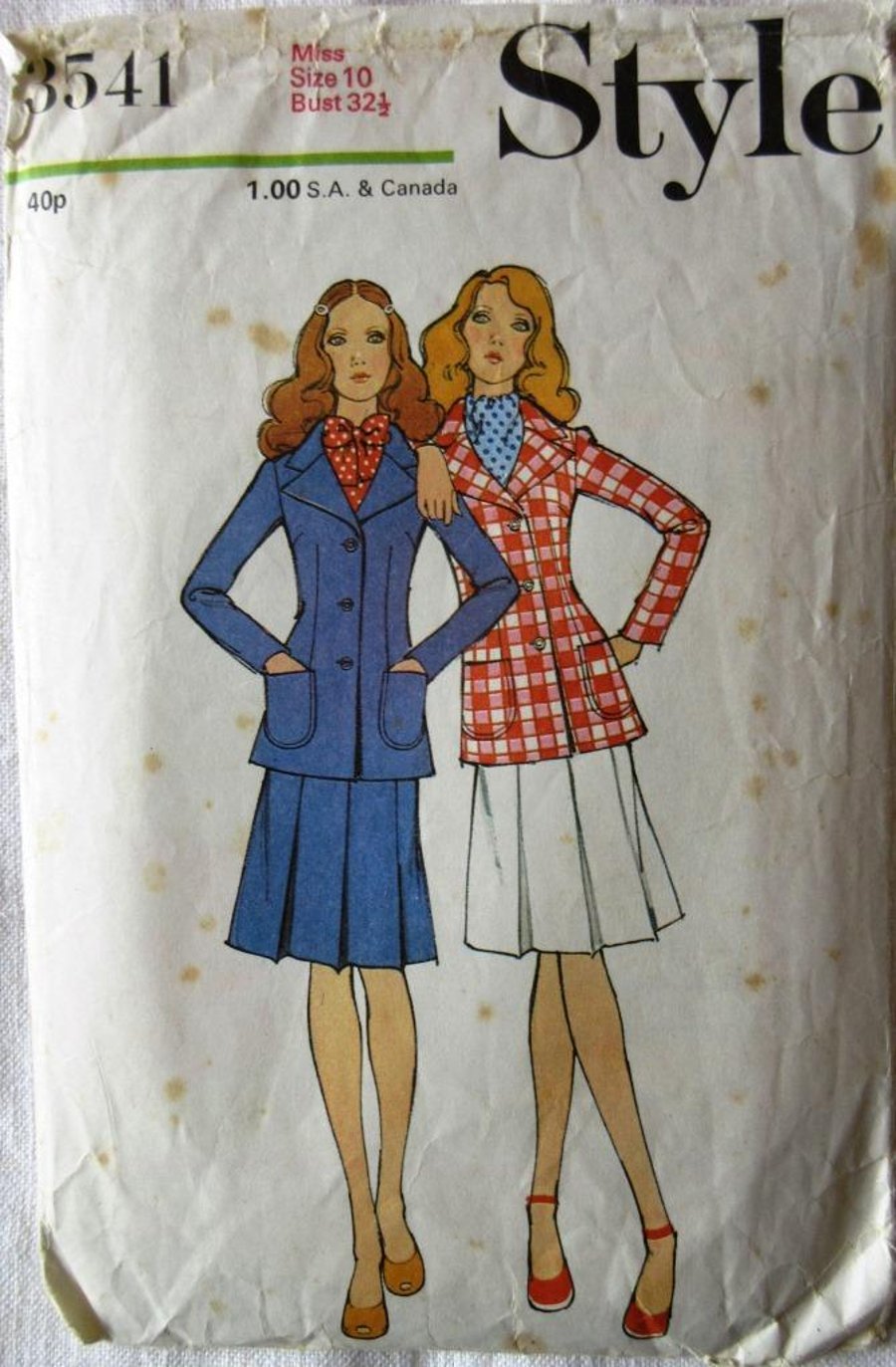 A vintage sewing pattern for a misses' blazer and skirt in size 10 (Style 3541)