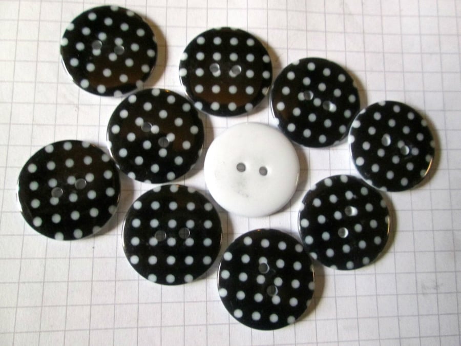 10 x  23mm BLACK Polka Dot Spotty Buttons