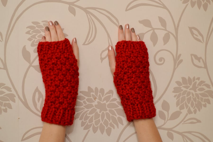  Fingerless Gloves Wine  Super Chunky Knitted