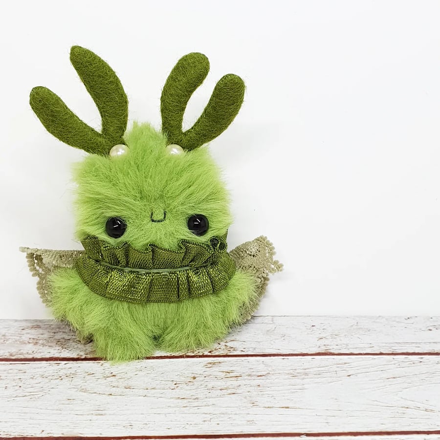 Mistletoe Christmas Moth